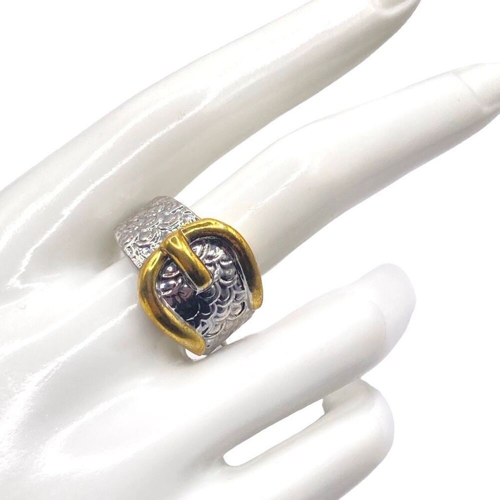 Two-Tone Belt Buckle Statement Ring – Textured Fish Scale Silver & Gold Tone Wid